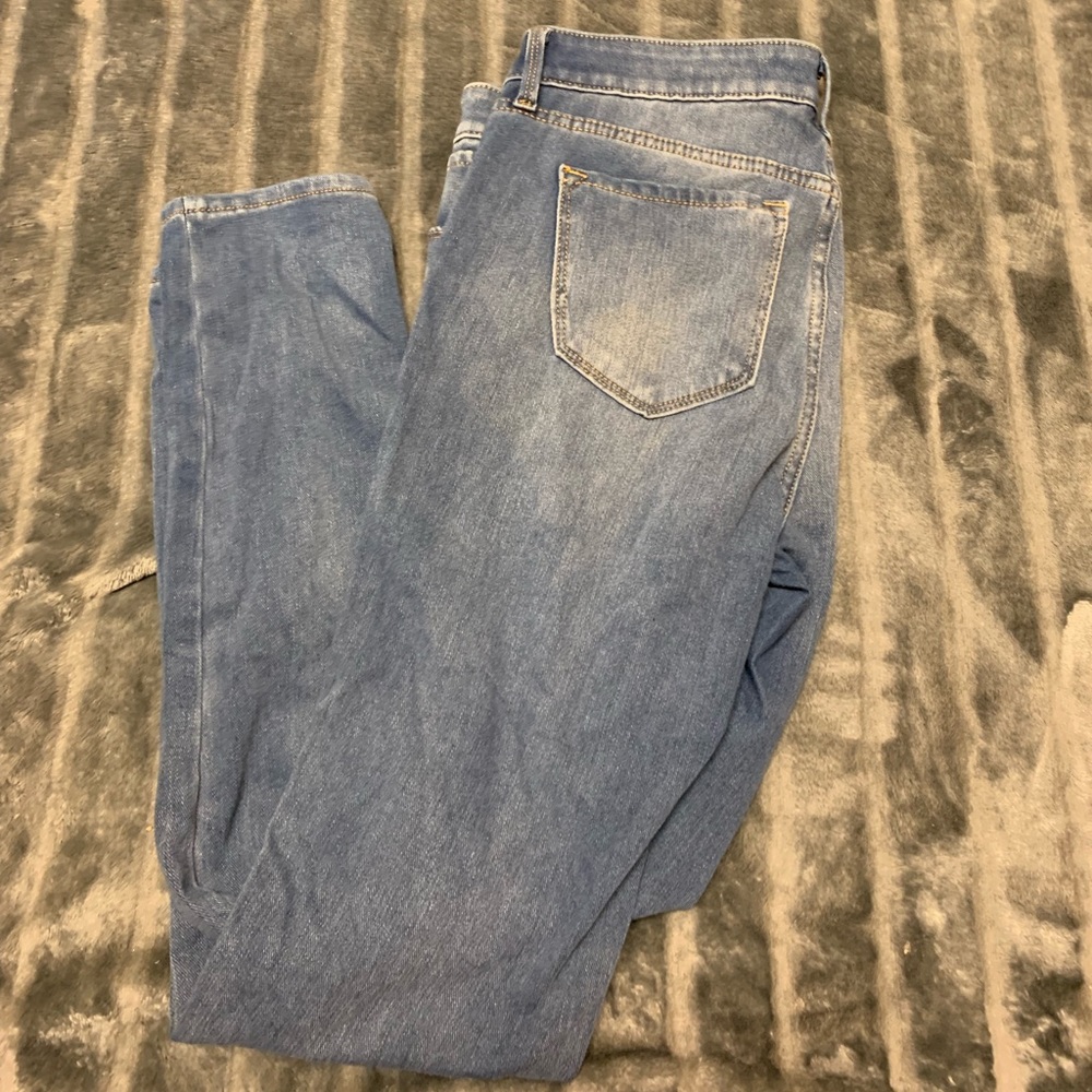 Straight leg women’s jeans light